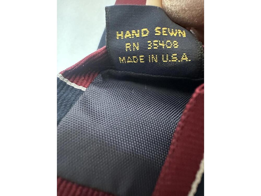 Vintage Neiman Marcus classic burgundy/navy diagonal striped/REPP silk necktie - Picture 2 of 4